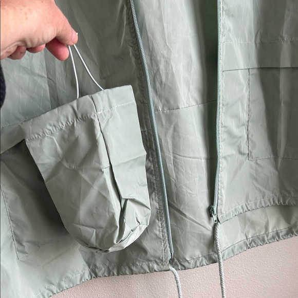 Mint Green Women's Hooded Rain Jacket Size Large - Picture 3 of 4